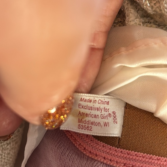 NWOT AMERICAN GIRL Doll 2008 with Stand - Picture 9 of 11